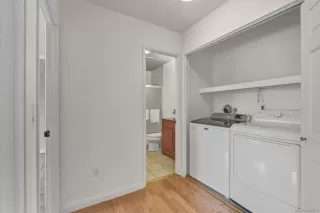 Photo #5: 260002499 Listing