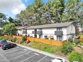 Photo #5: 2600025 Listing