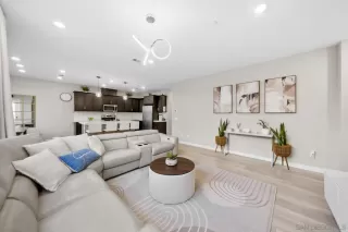 Photo #3: 260002537 Listing