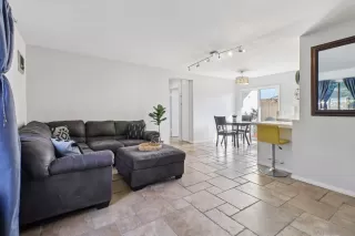 Photo #1: 260002544 Listing 