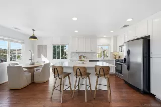 Photo #3: 260002567 Listing 