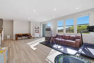 Photo #3: 260002609 Listing 