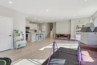 Photo #4: 260002609 Listing 