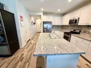 Photo #4: 260002654 Listing 