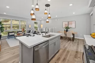 Photo #1: 260002680 Listing 