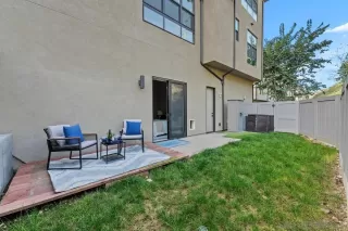 Photo #3: 260002680 Listing 