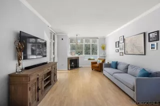 Photo #1: 260002687 Listing 