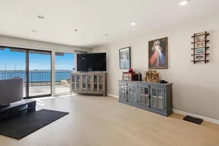 Photo #4: 260002691 Listing 