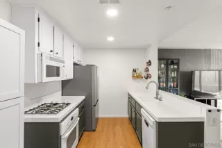 Photo #1: 260002712 Listing 