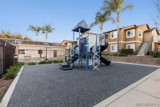 Photo #5: 260002712 Listing 