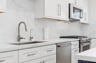 Photo #5: 260002727 Listing 