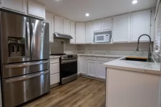 Photo #1: 260002756 Listing 