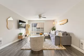 Photo #2: 260002779 Listing 