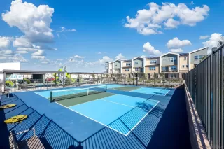 Photo #3: 260002800 Listing