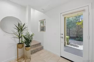 Photo #2: 260002813 Listing 