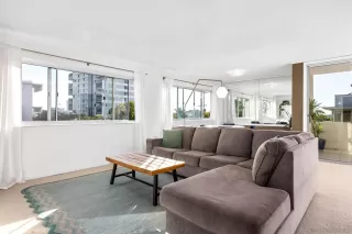 Photo #3: 260002851 Listing 