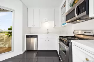 Photo #6: 260002851 Listing 