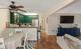 Photo #3: 260002860 Listing 