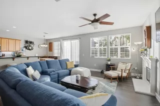 Photo #2: 260002865 Listing 