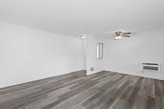 Photo #3: 260002866 Listing 