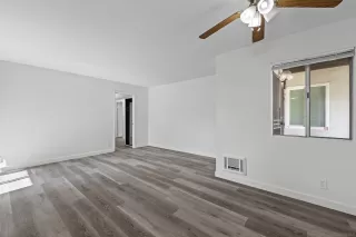 Photo #4: 260002866 Listing 