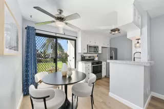 Photo #5: 260002870 Listing 