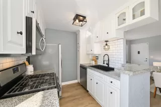 Photo #6: 260002870 Listing 