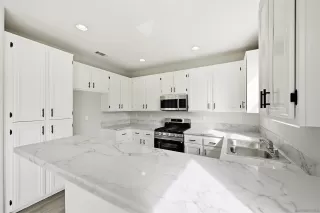 Photo #5: 260002878 Listing 