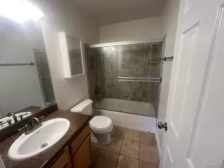 Photo #4: 260002882 Listing 