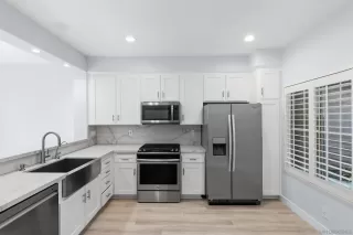 Photo #6: 260002889 Listing