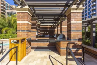 Photo #4: 260002931 Listing 