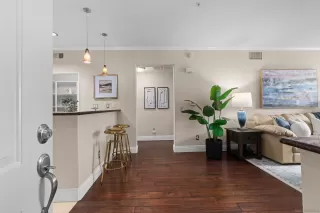 Photo #5: 260002937 Listing 