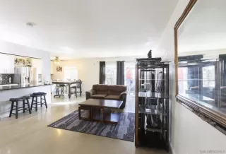 Photo #2: 260002980 Listing 