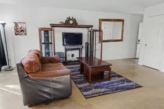 Photo #3: 260002980 Listing 