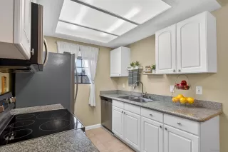 Photo #2: 260003003 Listing 