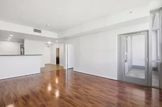 Photo #4: 260003008 Listing 