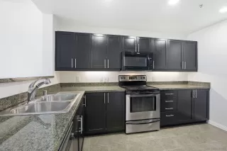 Photo #6: 260003008 Listing 