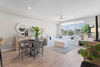 Photo #4: 260003010 Listing