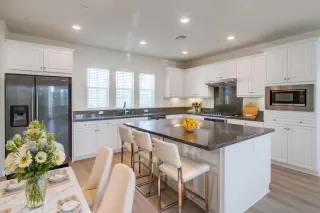 Photo #1: 260003019 Listing 