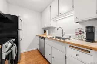 Photo #2: 260003069 Listing 