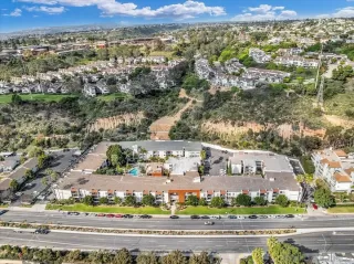 Photo #1: 260003076 Listing 