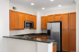 Photo #6: 260003087 Listing 