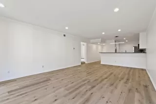 Photo #4: 260003090 Listing 