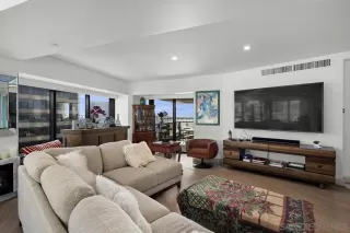 Photo #4: 260003138 Listing