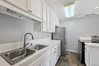 Photo #5: 260003181 Listing 