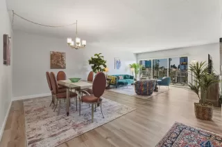 Photo #1: 260003203 Listing 