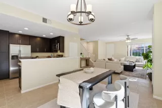 Photo #5: 260003228 Listing 