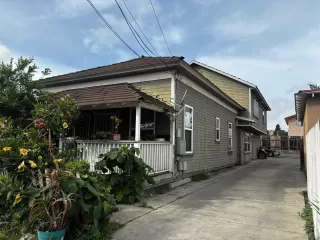 Photo #1: 260003229 Listing 