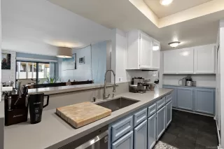 Photo #3: 260003240 Listing