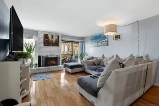 Photo #5: 260003240 Listing